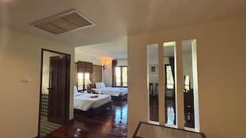 Chambre Deluxe avec lits jumeaux | Literie hypoallergénique, décoration personnalisée