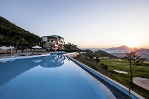 고급 침구, 암막 커튼, 방음 설비, 무료 WiFi