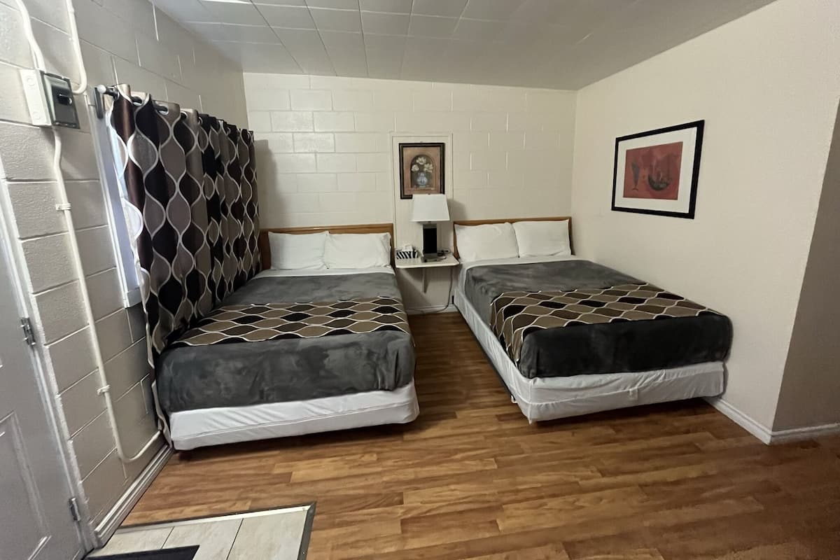 Standard Room, 2 Double Beds, Non Smoking | Free WiFi, bed sheets