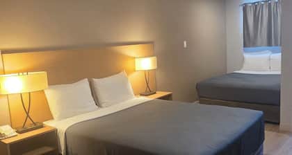 Parkway Motel & European Lodges