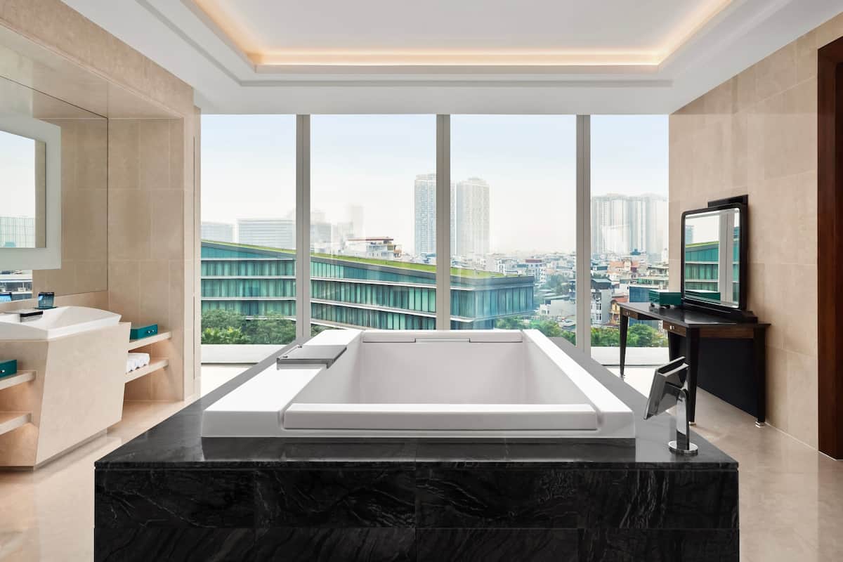 presidential suite, 1 bedroom, non smoking | bathroom | separate bathtub and shower, rainfall showerhead, designer toiletries