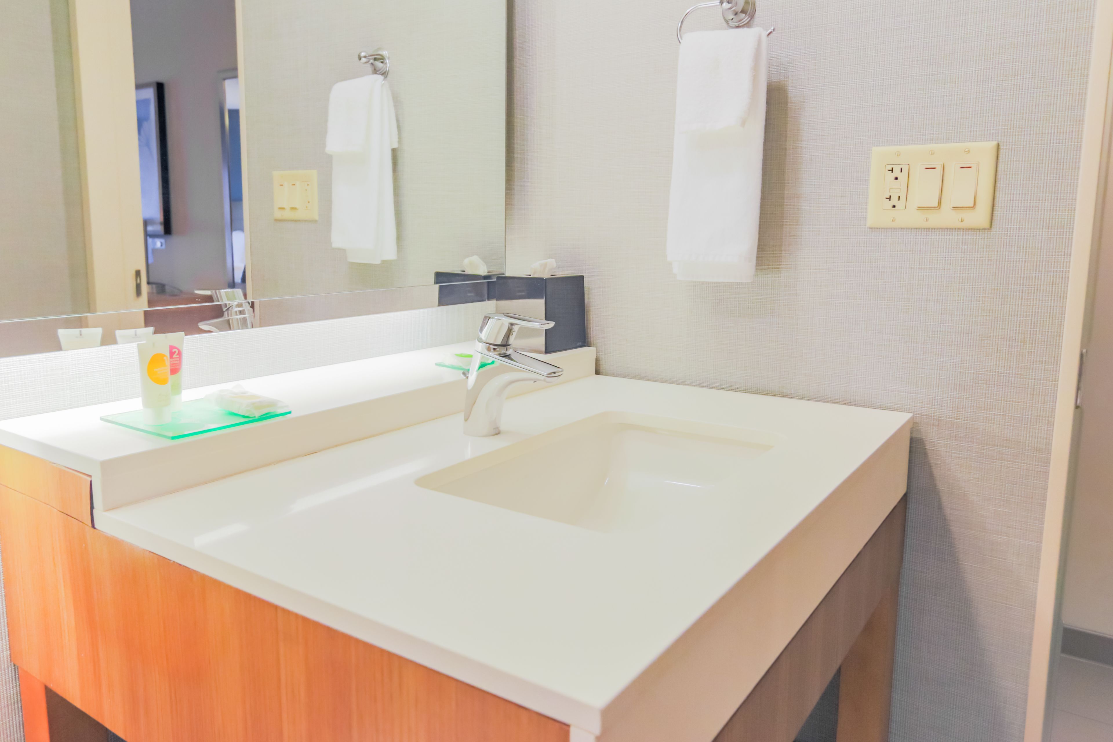 room, 1 king bed, accessible (with shower) | bathroom | designer toiletries, hair dryer, towels, soap