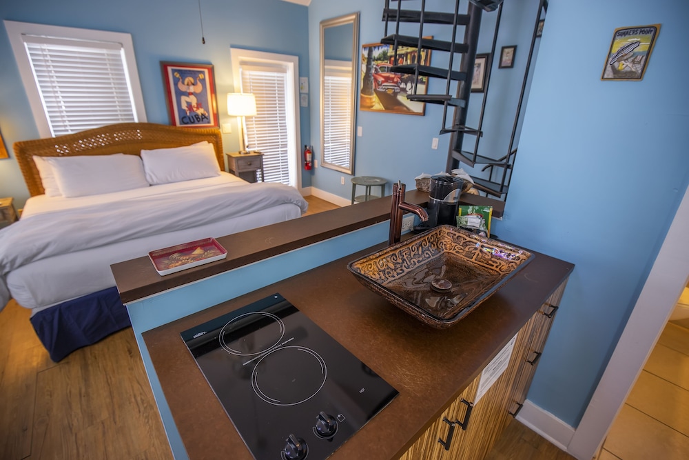 Seascape Tropical Inn by null