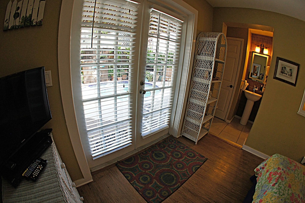 Seascape Tropical Inn by null