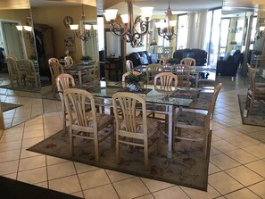 In-room dining - Surfside Beach Resort by Counts - Oakes Resort Properties (Miramar Beach)