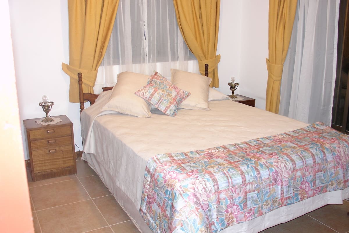 Bungalow (For 4 people) | 3 slaapkamers, hypoallergeen beddengoed, Select Comfort-bedden