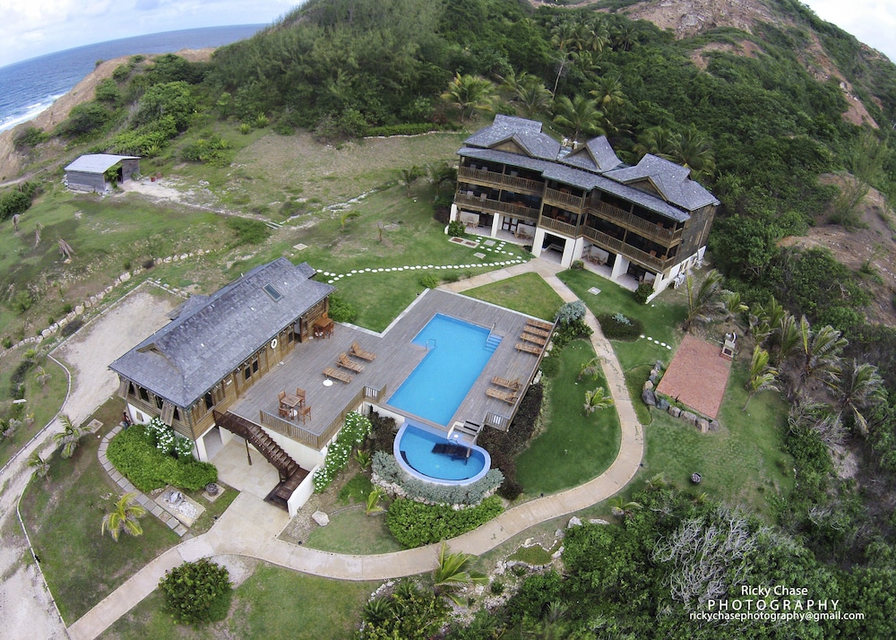 Santosha Barbados by null