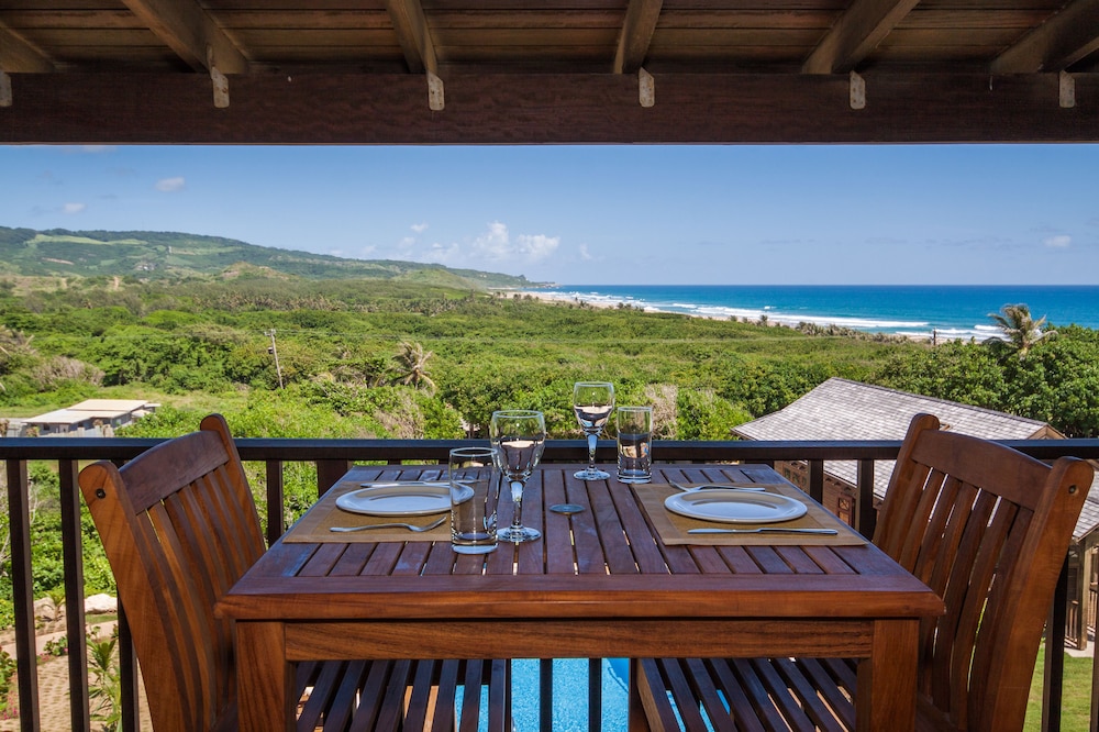 Santosha Barbados by null