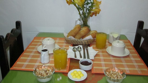 Free daily continental breakfast - Hostelling International Cusco (Cusco)