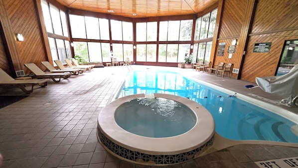 Piscine intérieure