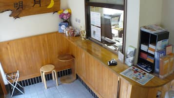 書桌、熨斗/熨衣板、免費無線上網、床單