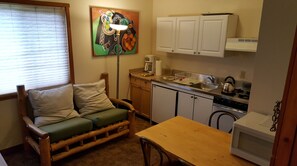 Family Studio, 1 Bedroom, Non Smoking, Kitchenette | Private kitchenette - Tamarack Lodge at Bear Valley (Arnold)