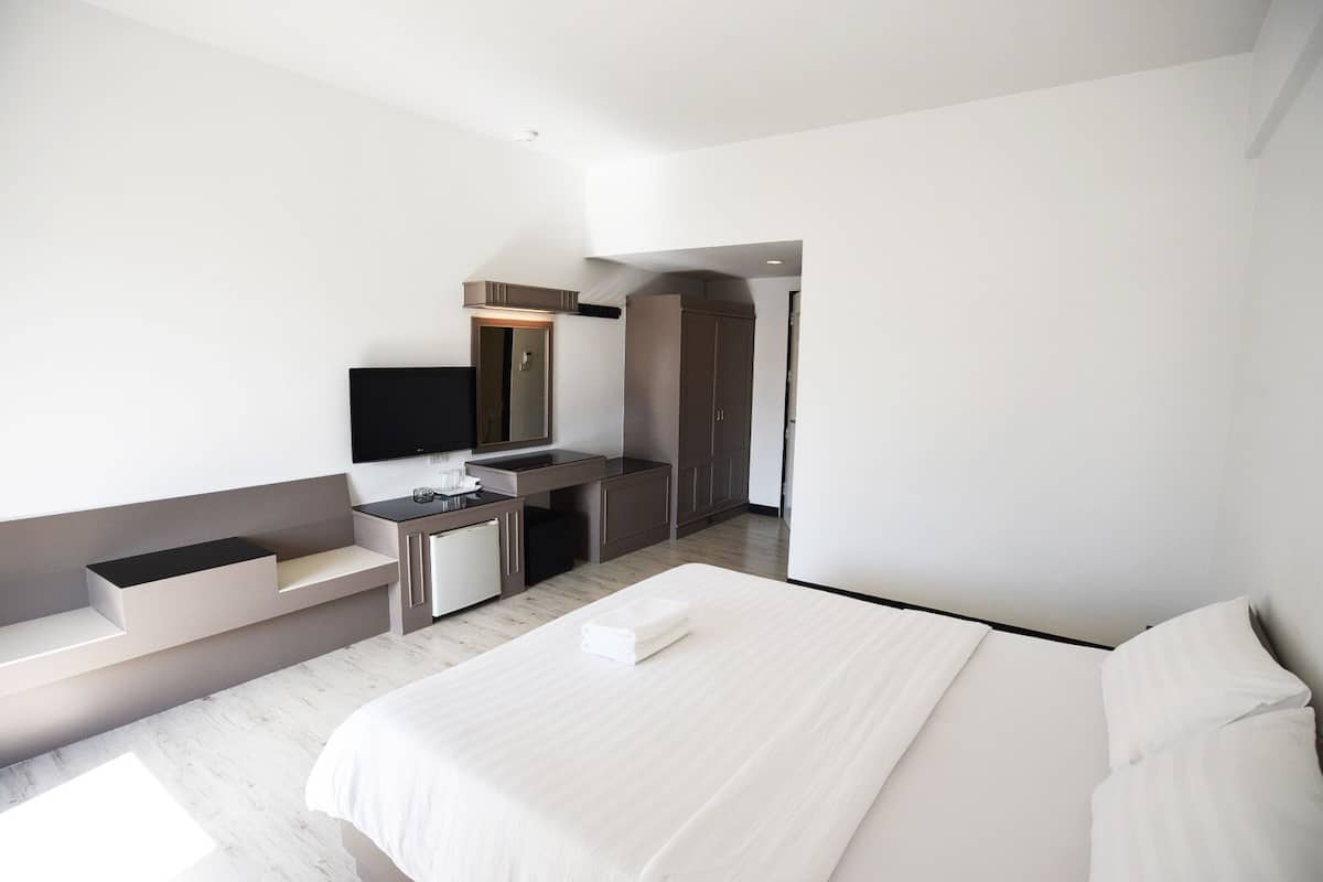 Standard Double Room | Free WiFi