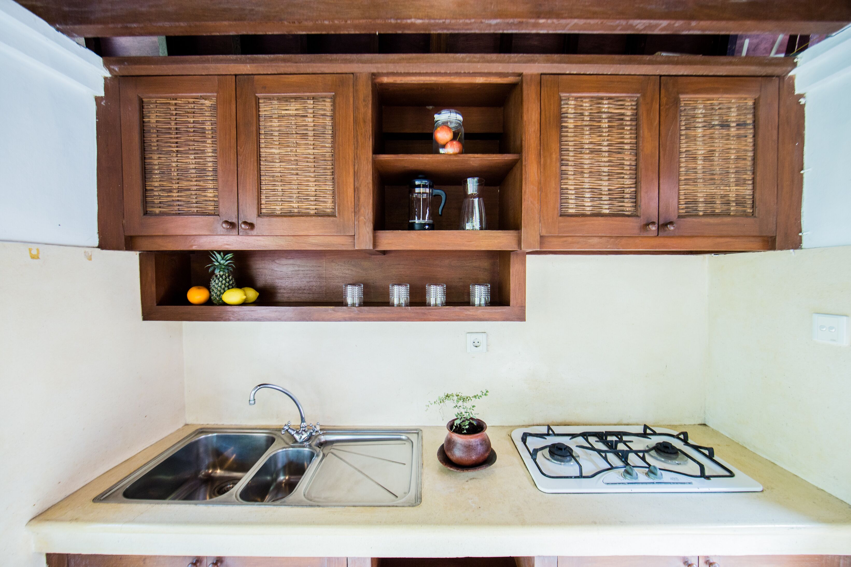 superior villa, 1 bedroom | private kitchenette | stovetop