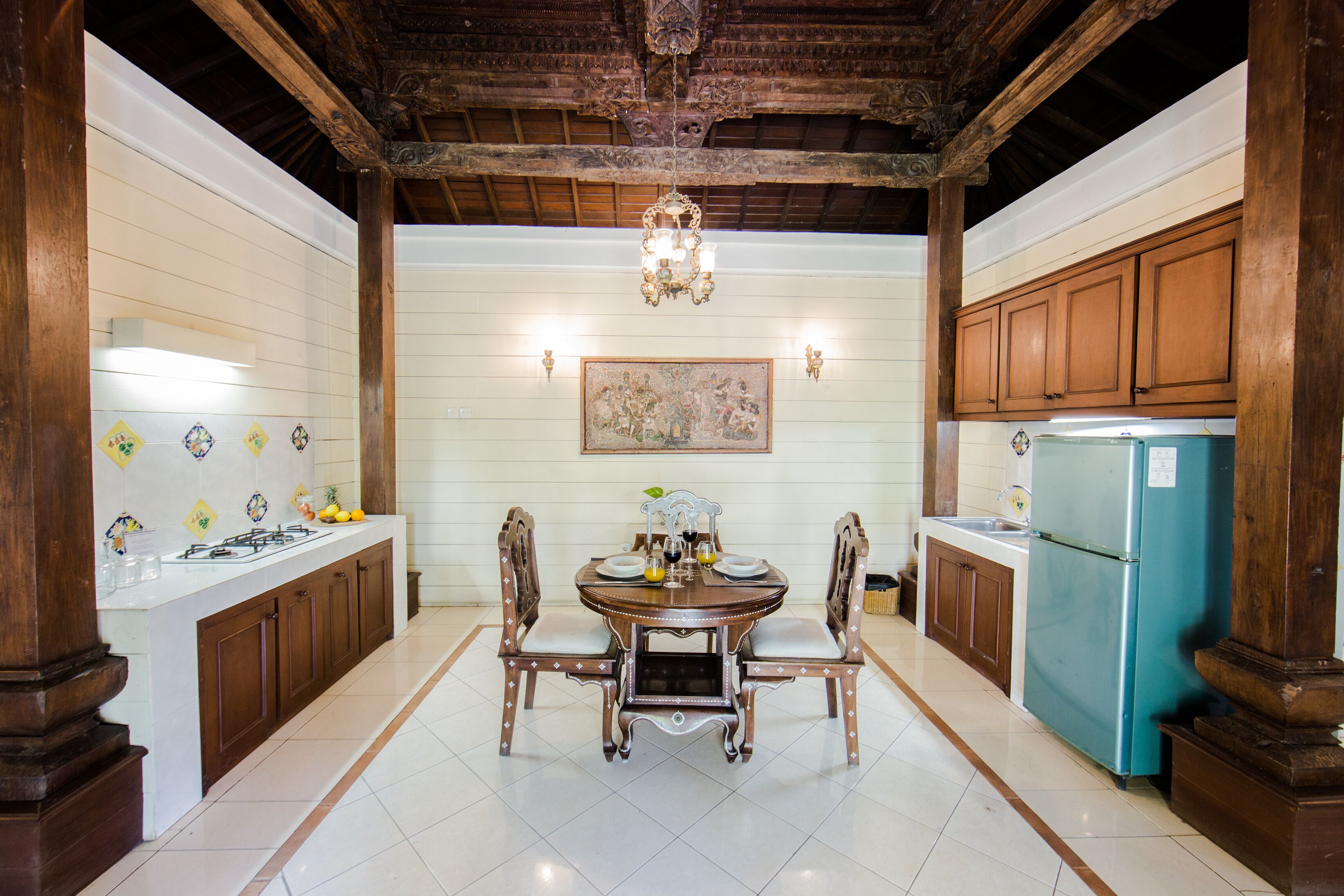 deluxe villa, 2 bedrooms | in-room dining