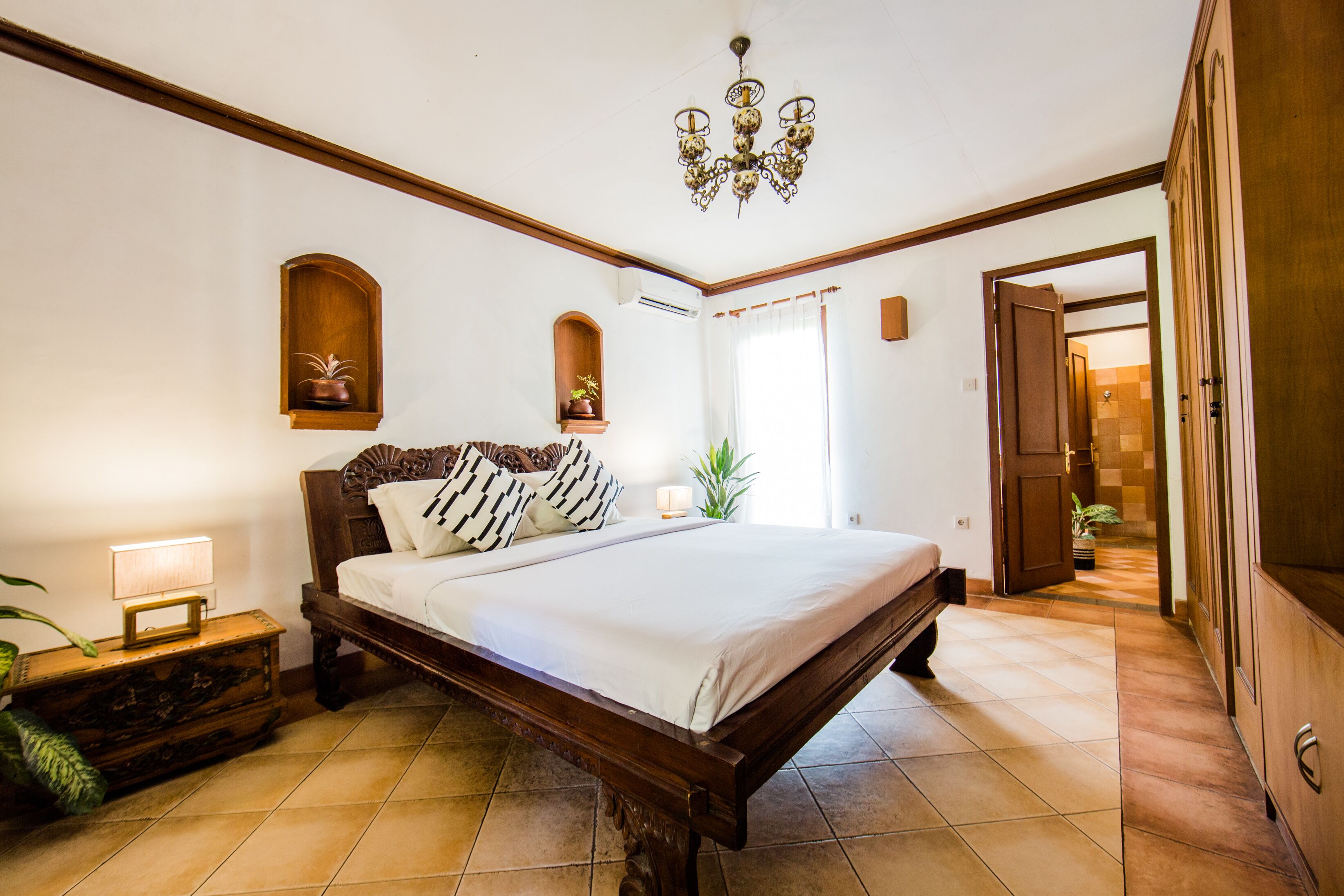 deluxe room | premium bedding, in-room safe, rollaway beds, free wifi