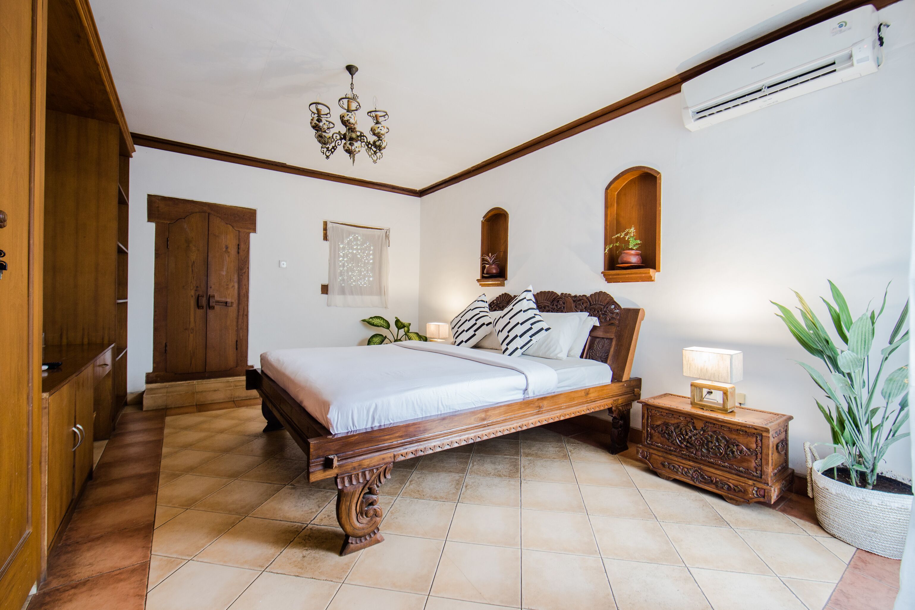 deluxe room | premium bedding, in-room safe, rollaway beds, free wifi