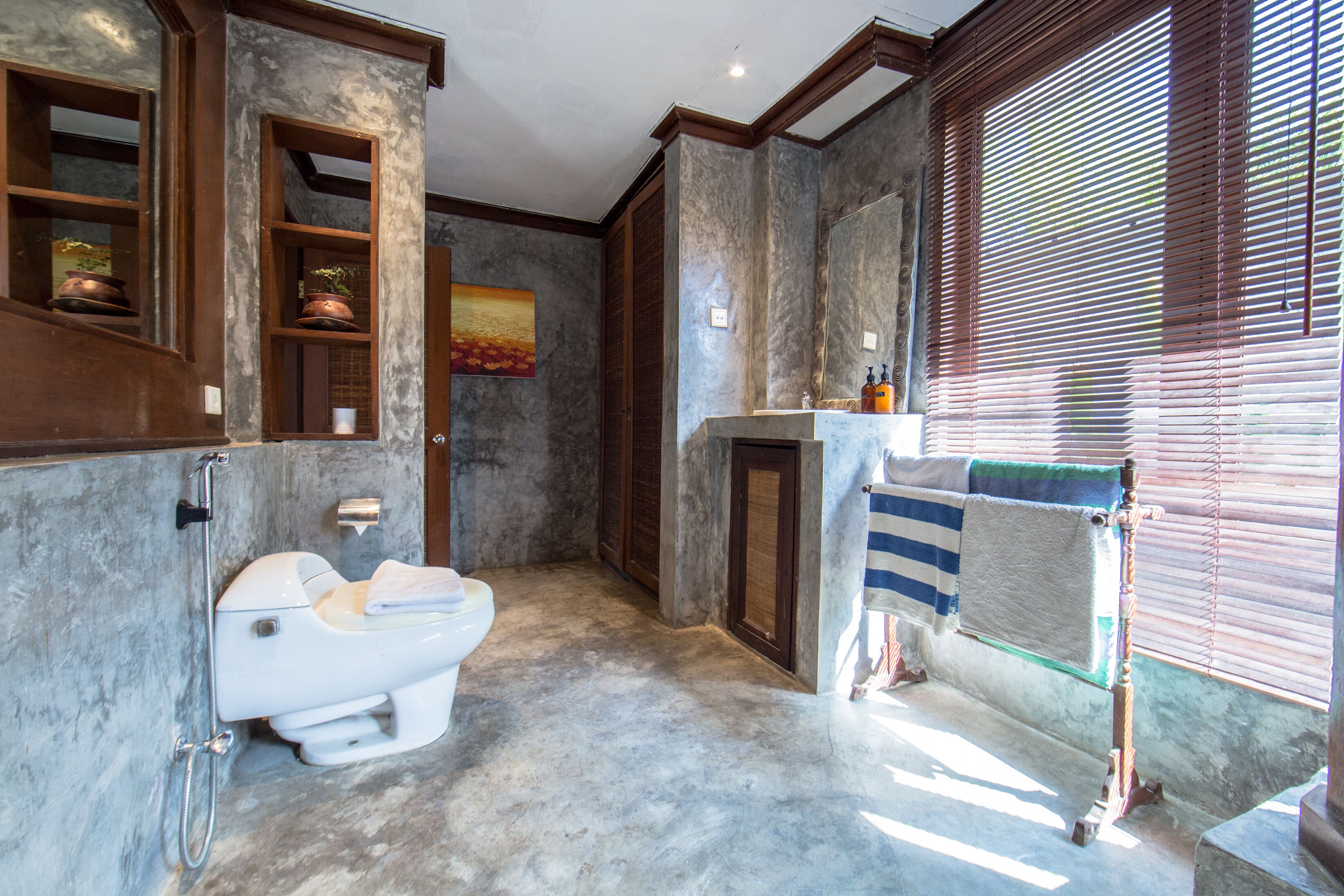 superior villa, 1 bedroom | bathroom | shower, free toiletries, hair dryer, towels