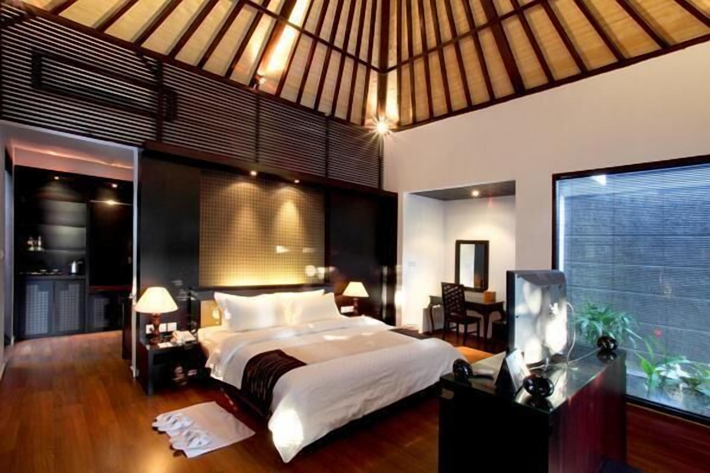 Biệt thự, hồ bơi riêng (Marino) | Minibar với thức ăn, đồ uống miễn phí, két bảo mật tại phòng, bàn 