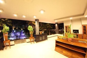 32-inch flat-screen TV with satellite channels, TV