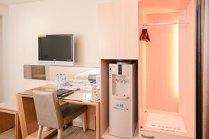 Simple Twin Room
