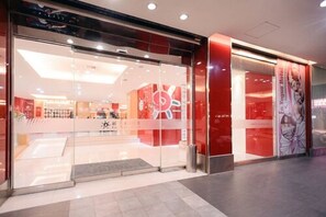 Interior entrance - i-Deal Hotel (Taichung)