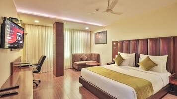 Grand Deluxe | Premium bedding, minibar, in-room safe, desk