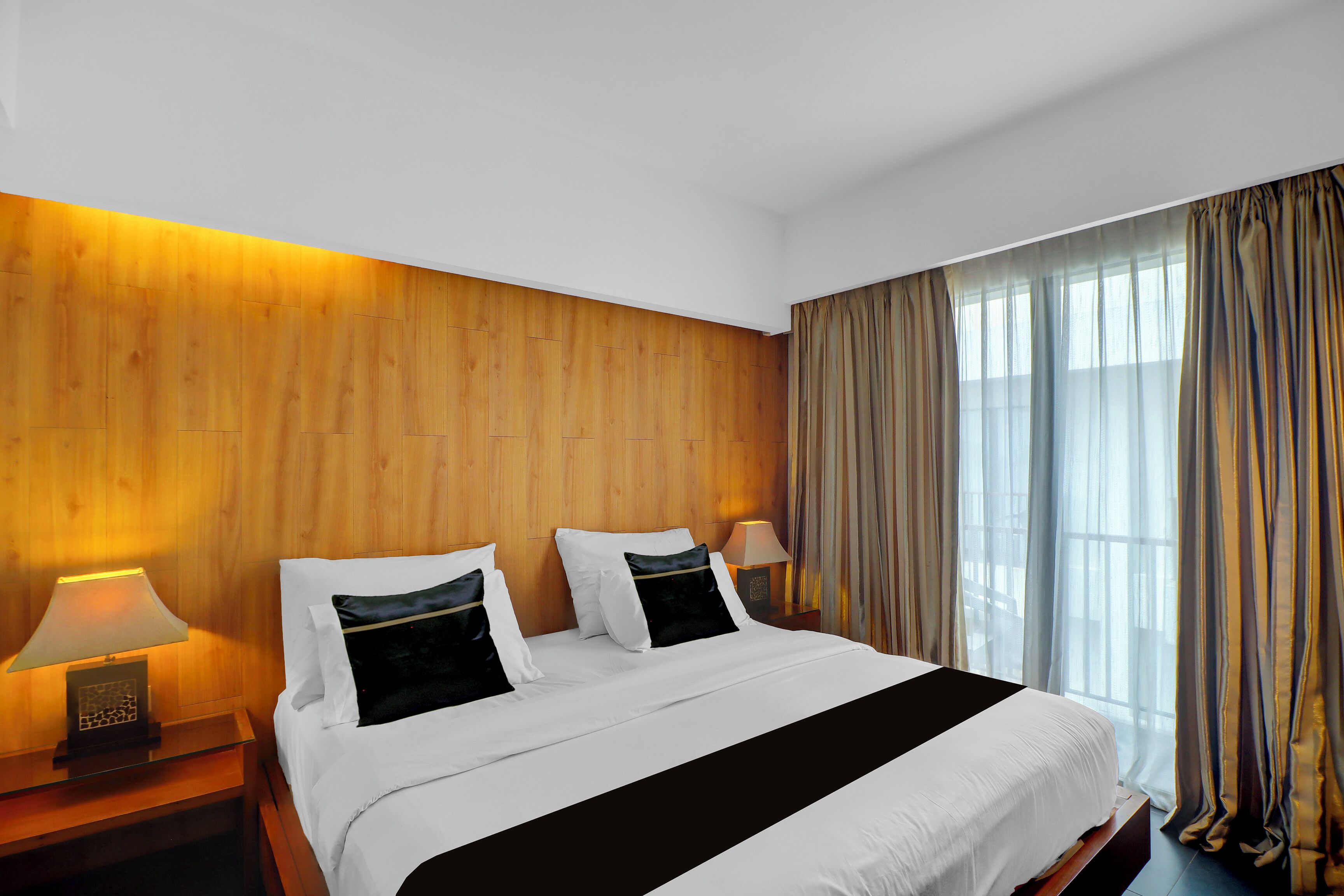 Minibar, in-room safe, desk, blackout curtains