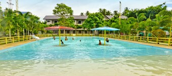 Camp Holiday Resort & Recreation Area
