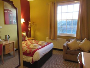 Quarto casal superior, suíte | 1 quarto