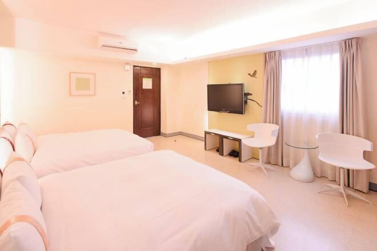 Escritorio y wifi gratis