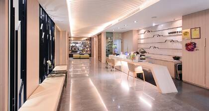 Kiwi Express Hotel - Kaohsiung Station