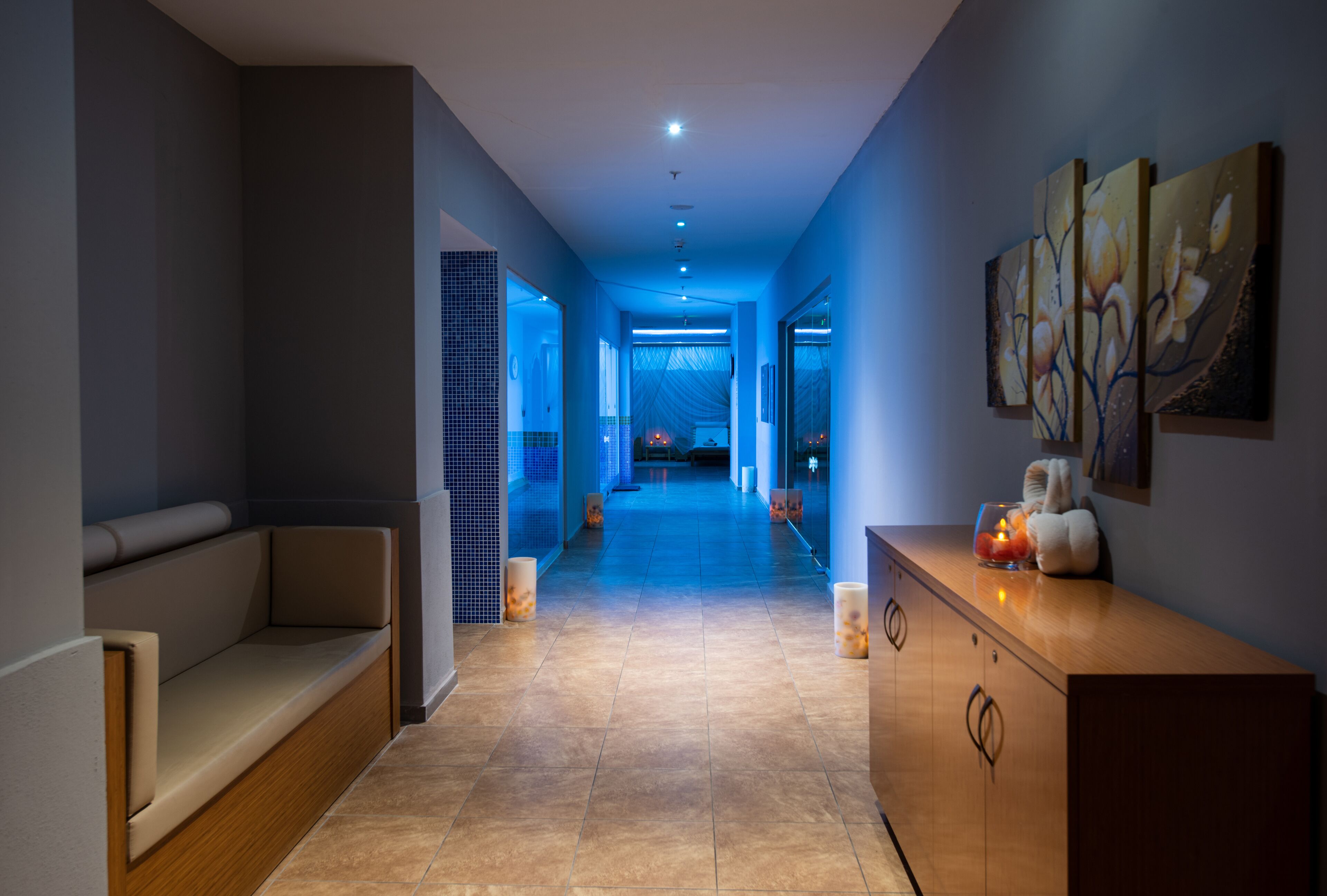 sauna, hot tub, steam room, turkish bath/hammam, body treatments