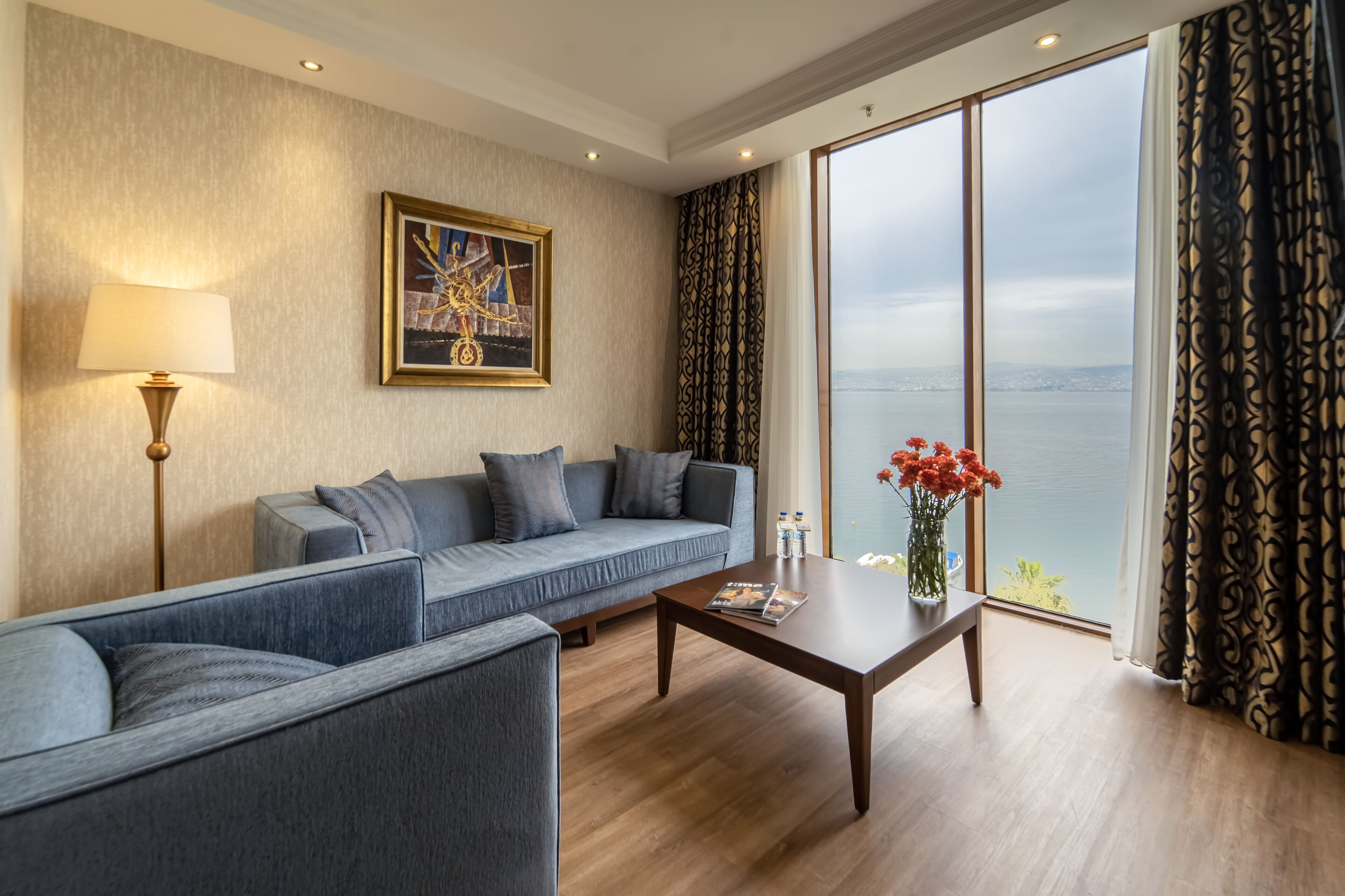 suite (wellborn) | minibar, in-room safe, desk, soundproofing