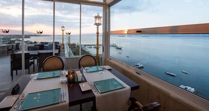 Wellborn Luxury Hotel