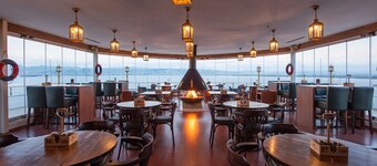 Wellborn Luxury Hotel