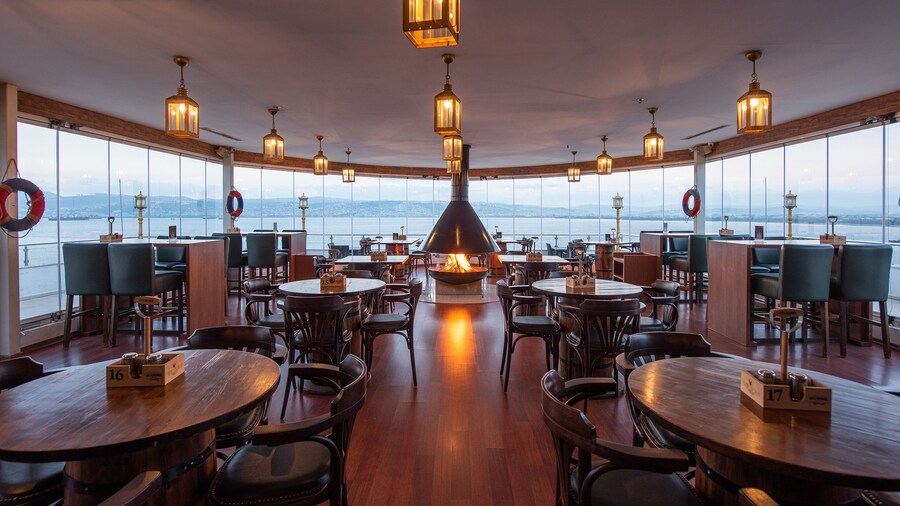 Wellborn Luxury Hotel