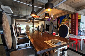 Dining - The Henry Hotel Cebu (Cebu)