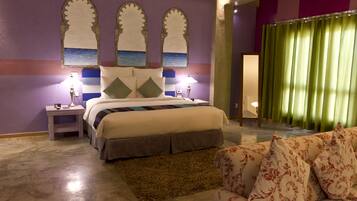 XXL Room | Living area | LCD TV