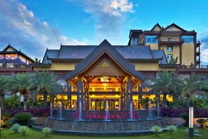 Exterior - Ramada Plaza by Wyndham Xishuangbanna South (Xishuangbanna Dai)