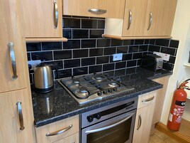 Cottage, Ensuite (Two bedroom) | Private kitchen