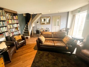 Cottage, Ensuite (Two bedroom) | Lounge - The Blue Bell Inn (Cornhill on Tweed)