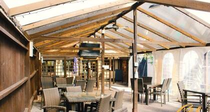 The Globe Inn