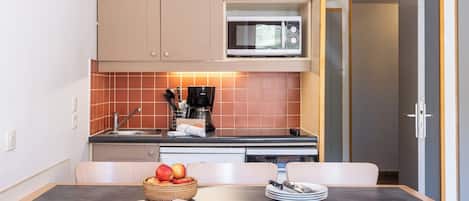 Departamento estándar, 1 habitación (5 people / 5 personnes) | Cocineta privada | Refrigerador, parrilla de estufa, lavavajillas y cafetera y tetera