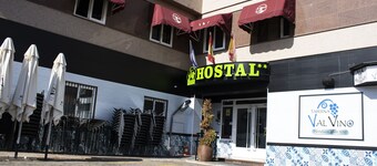 Hostal Valdepeñas by Bossh Hotels