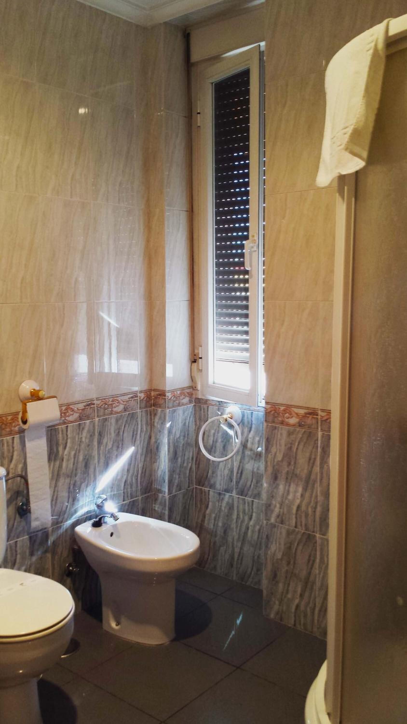 Photo - Hostal Valdepeñas by Bossh! Hotels