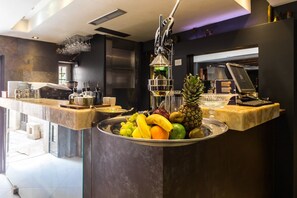 Bar (on property) - Hotel Hippocampus (Kotor)