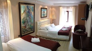 Comfort Triple Suite with 1 Double Bed and 1 Single Bed - Villa Ivana (Kotor)