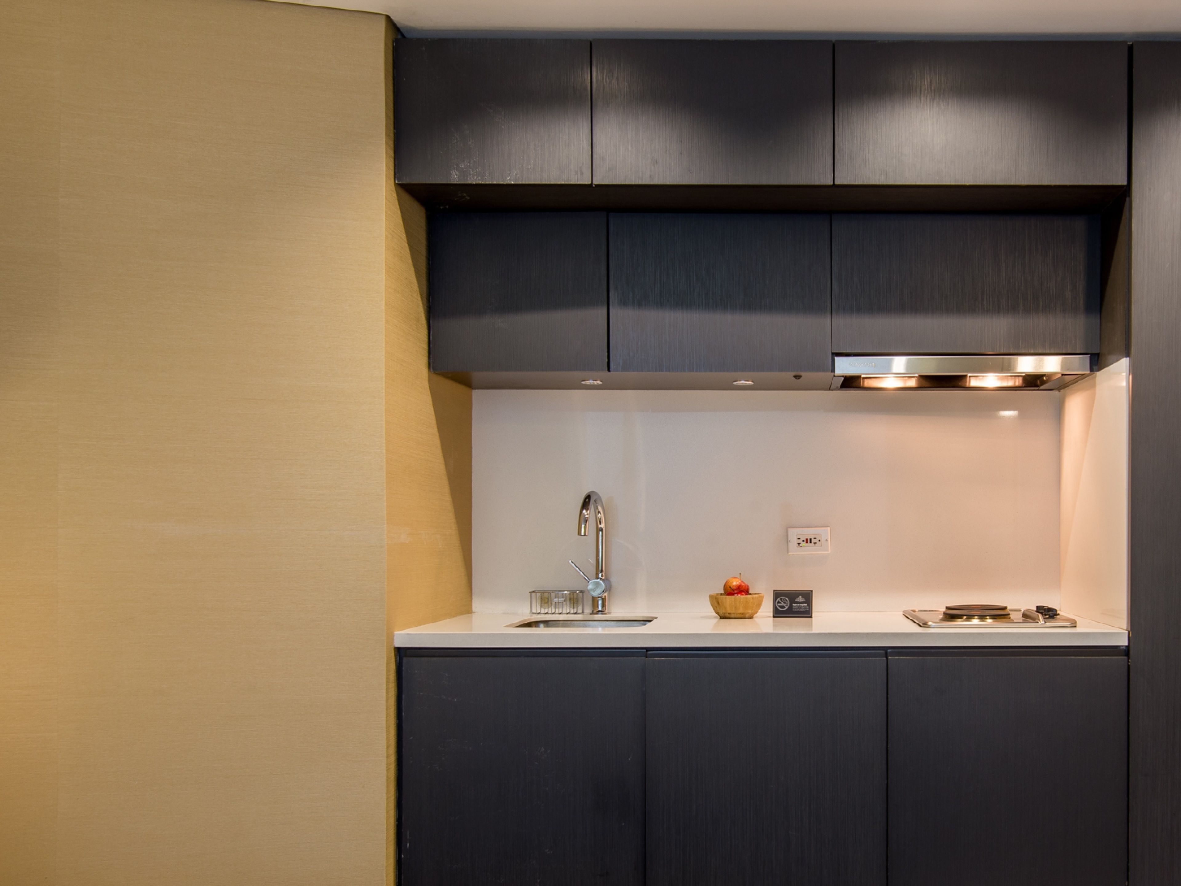 studio | private kitchenette | fridge