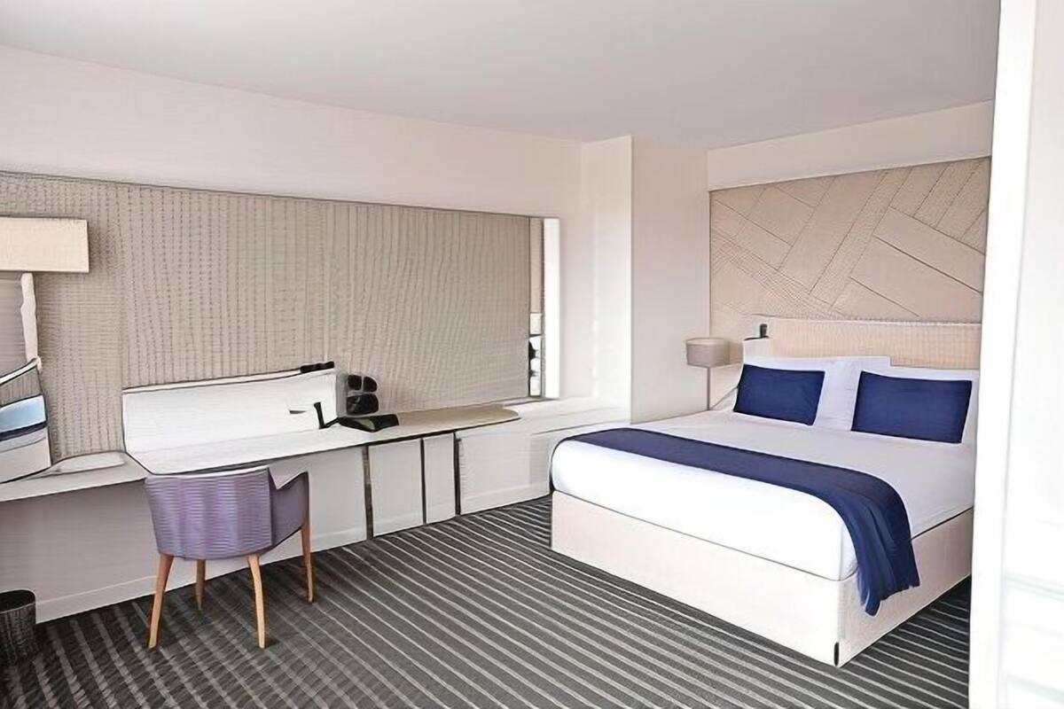 1 Schlafzimmer, hochwertige Bettwaren, Minibar, Zimmersafe
